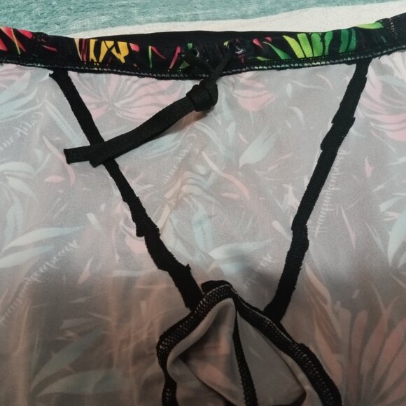 (*) TROPICAL BLACK SWIM JAMMER BY TYR, SIZE 32" - (Pre-Owned) - Picture 7 of 8